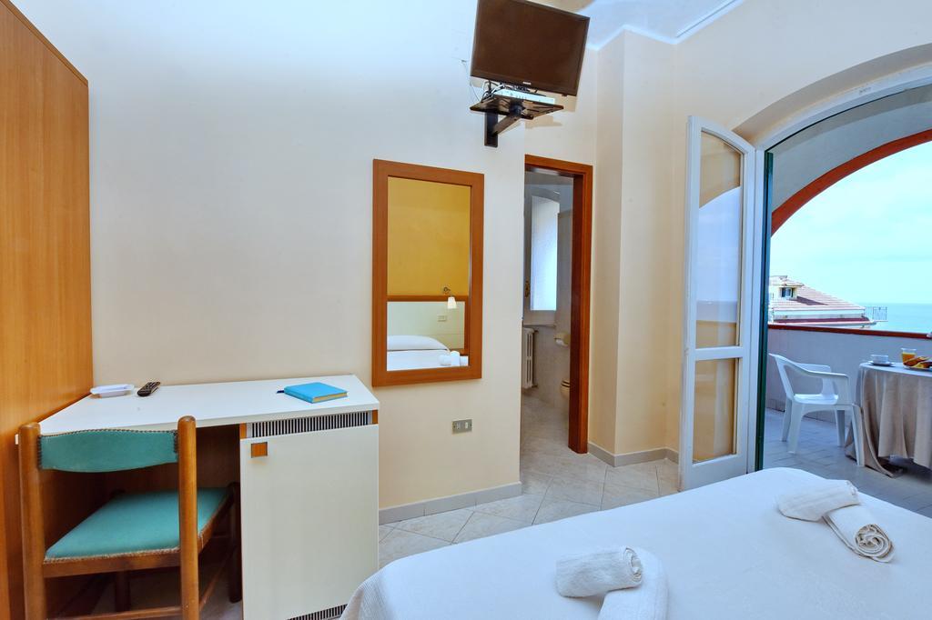 Hotel Costa D'Oro Santa Maria di Castellabate Luaran gambar